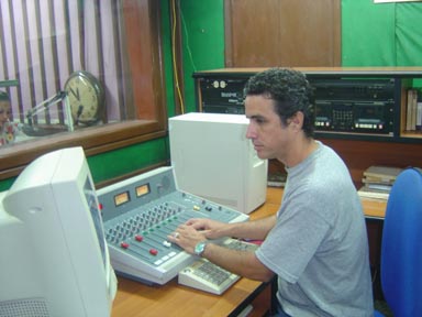 Estudio de transmisi�n de la actual emisora Radio Cadena Agramonte. Foto: L�zaro David Najarro Pujol