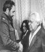 Nicolás Guillén y Fidel Castro