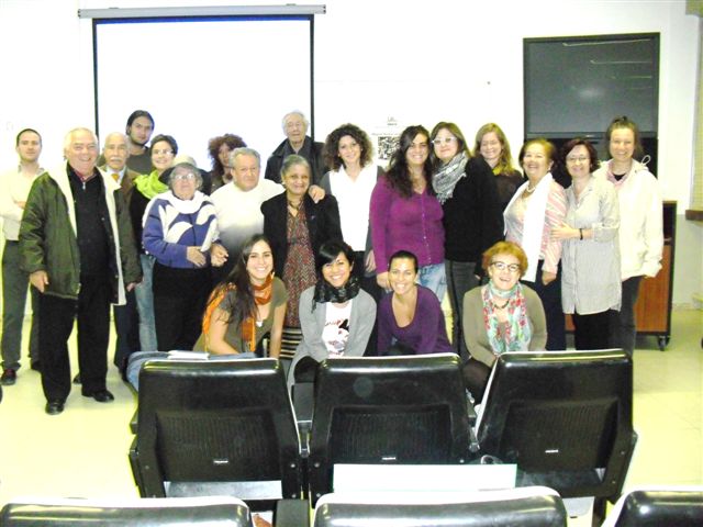Profesores y alumnos de la UAM, junto a invitados al II Seminario del Pensamiento Iberoamericano de Mujeres Ilustres. Foto: Asunci�n Valera
