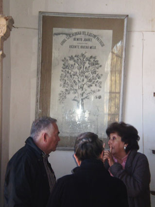 Laura Obreg�n la bisnieta, explica el �rbol geneal�gico