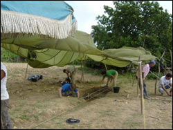 Los arque�logos cubanos y norteamericanos en plena faena