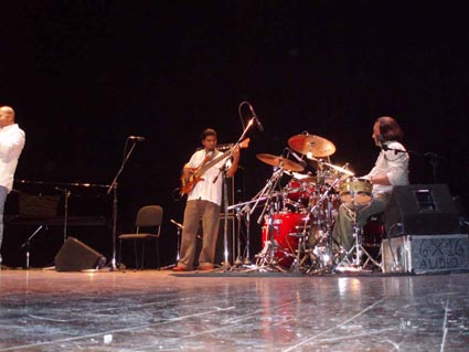 Horacio El Negro Hern�ndez in concerto. Foto: M.T. Salomoni