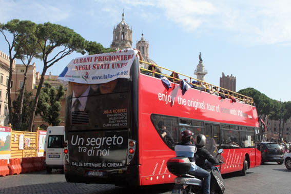 Associazione Nazionale di Amicizia Italia-Cuba. Circolo di Roma. Manifestazione di solidariet� ai Cinque (Roma, 20 settembre 2008)