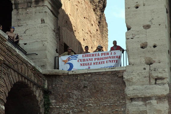 Associazione Nazionale di Amicizia Italia-Cuba. Circolo di Roma. Manifestazione di solidariet� ai Cinque (Roma, 20 settembre 2008)