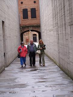 Alma Mas�, Adys Cupull y Froil�n Gonz�lez en la antigua Arrocera de San Sabba