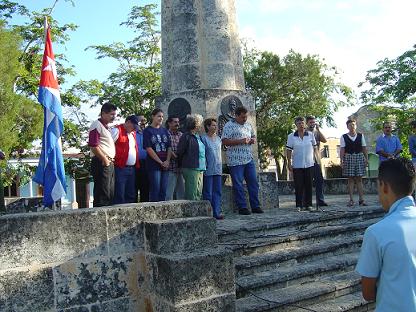 En la ciudad donde Ana Betancourt se convirti� en precursora de los derechos de la mujer, los familiares de los Cinco h�roes cubanos prisioneros del imperio, exigen la inmediata liberaci�n de sus seres queridos. Foto de L�zaro David Najarro Pujol